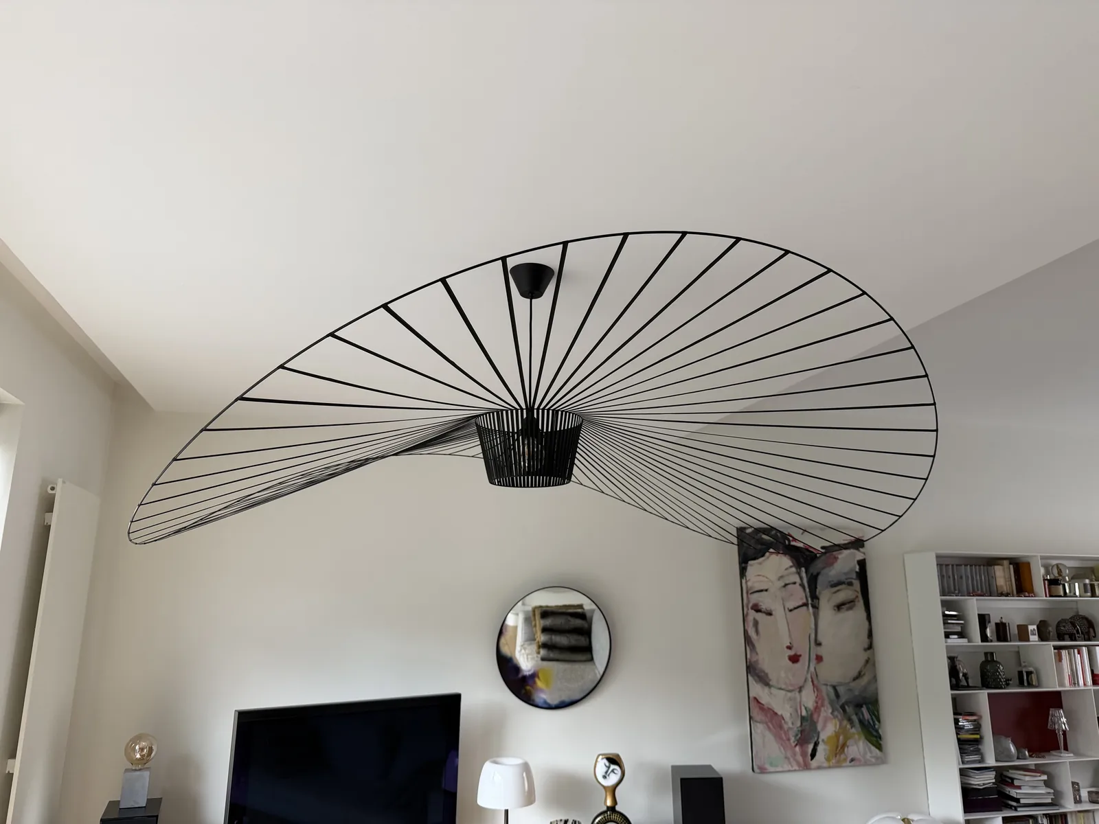 Éclairage intérieur installé dans une pièce de vie