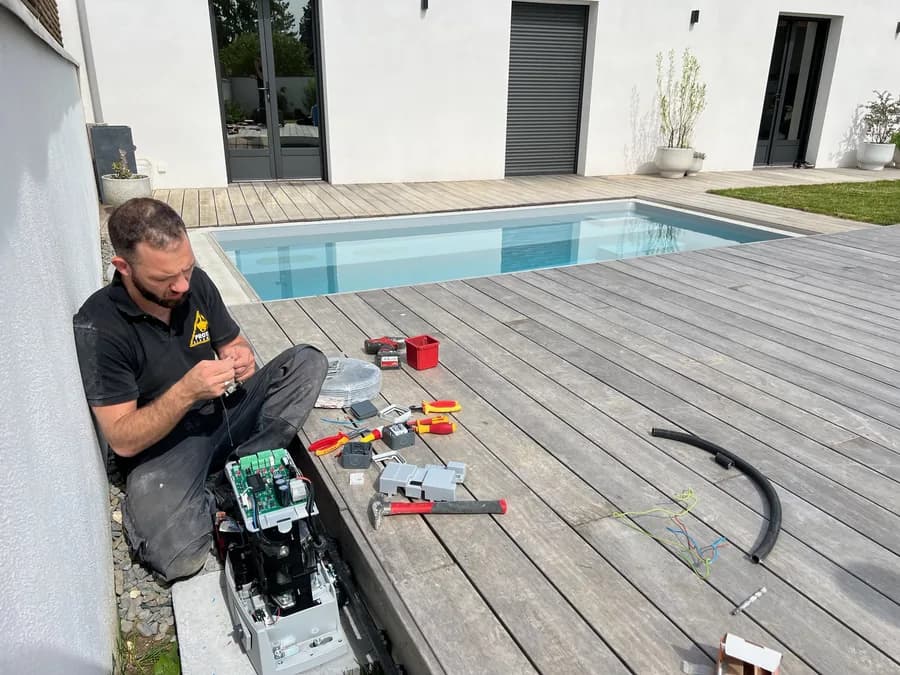 Intervention sur un automatisme de portail